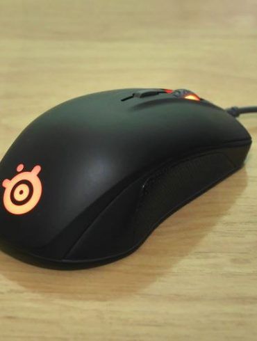 Ratón gaming SteelSeries Rival 110.