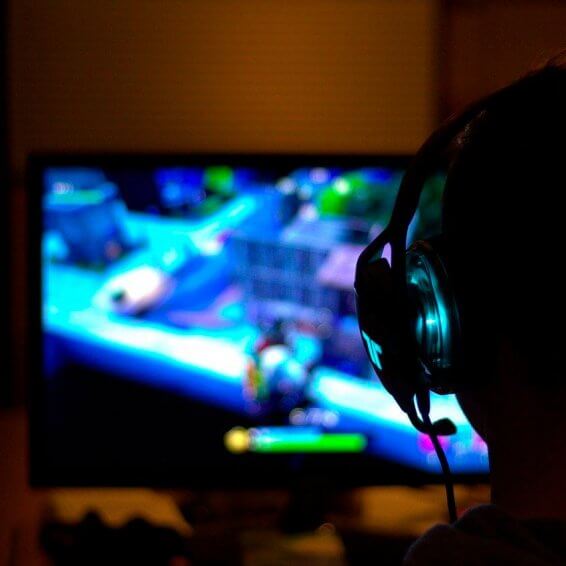 Habitación gamer.
